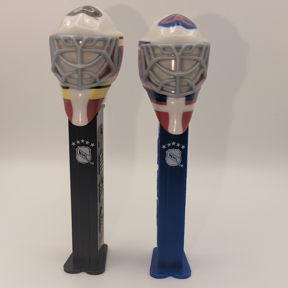 NHL Themed PEZ Dispenser Set - Chicago Blackhawks Montreal Canadiens